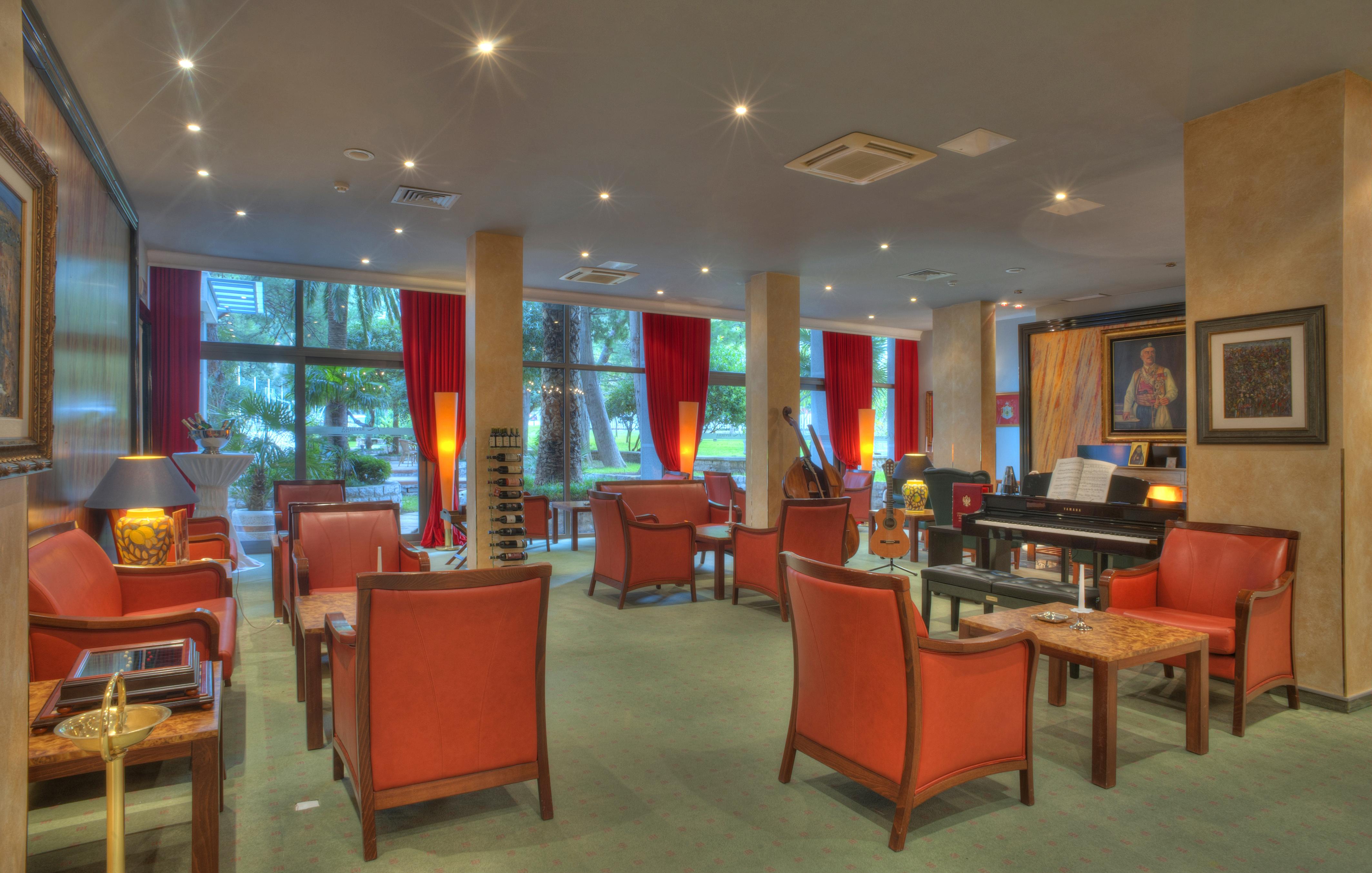Hotel Rivijera Petrovac Kültér fotó