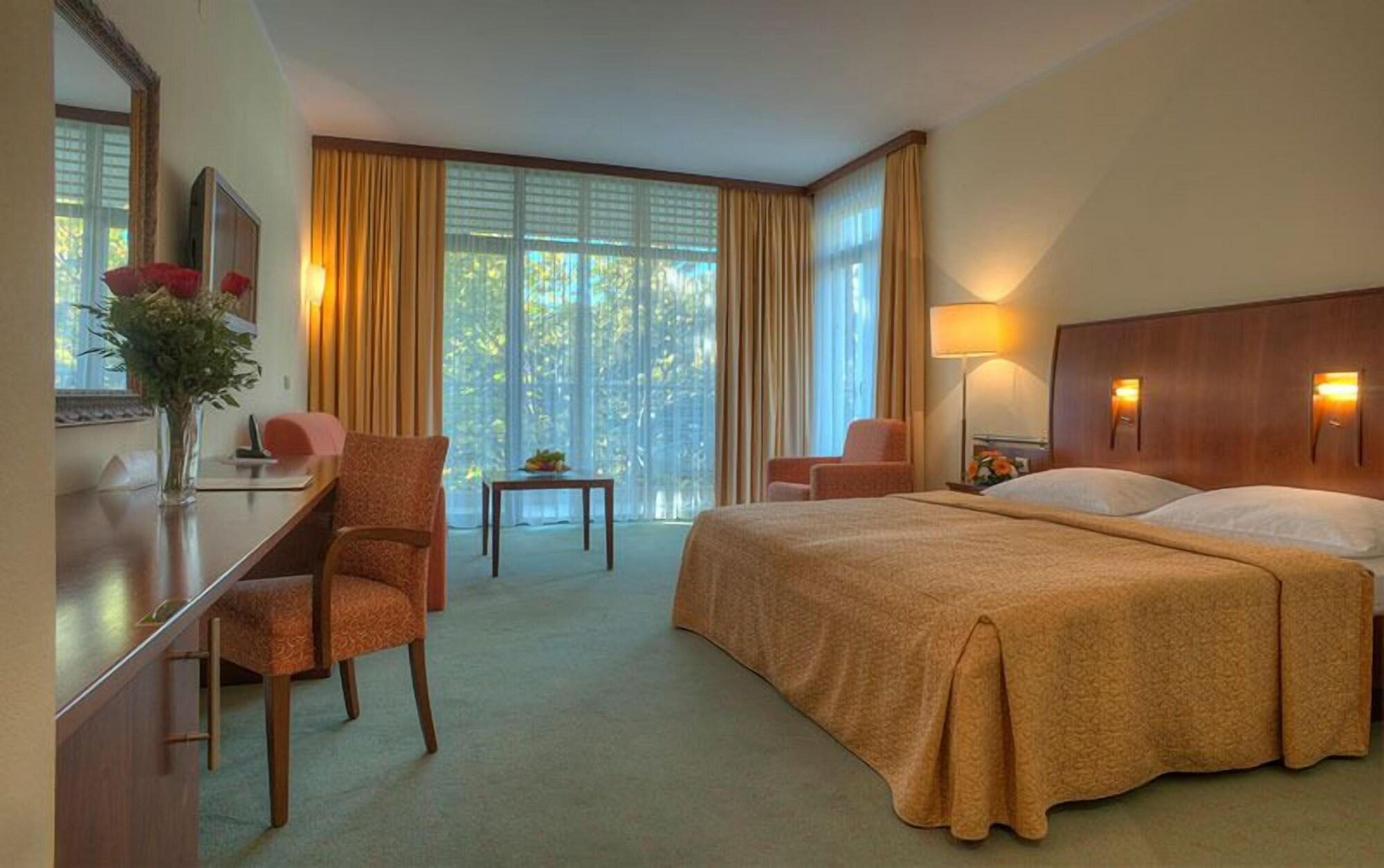 Hotel Rivijera Petrovac Kültér fotó