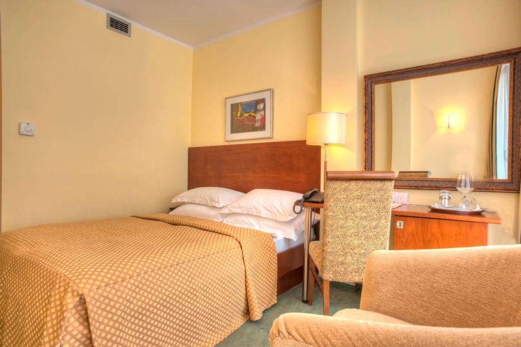 Hotel Rivijera Petrovac Kültér fotó