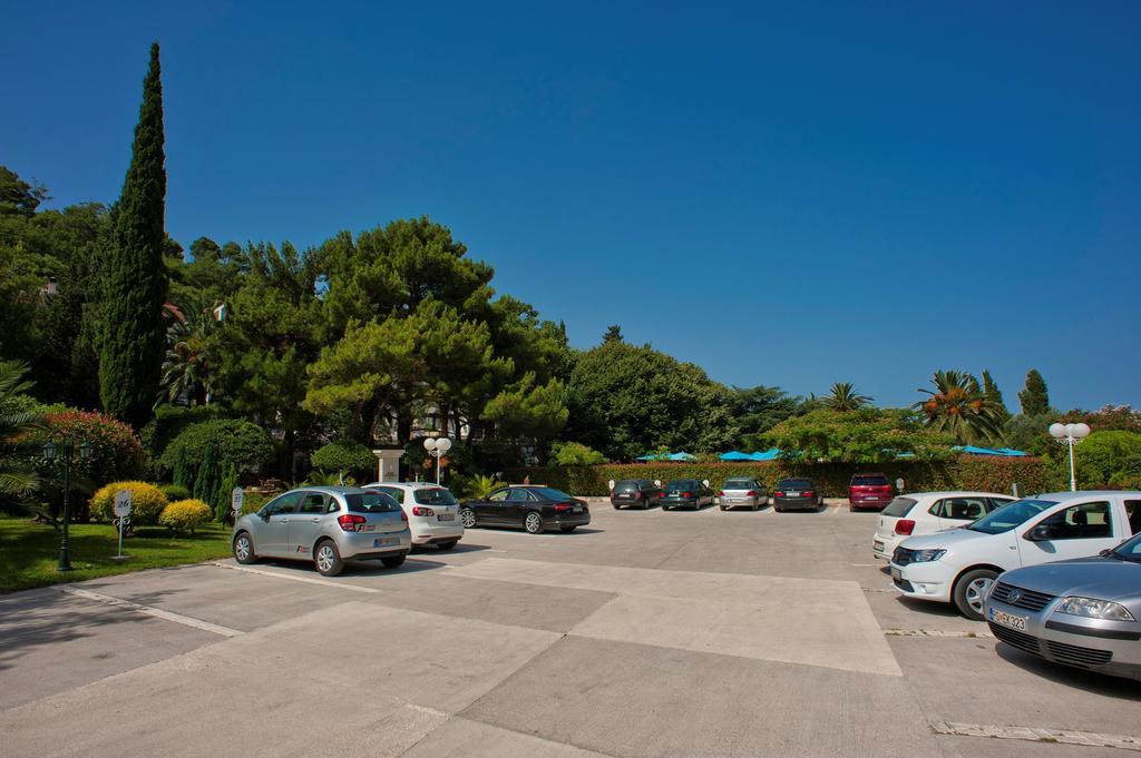 Hotel Rivijera Petrovac Kültér fotó