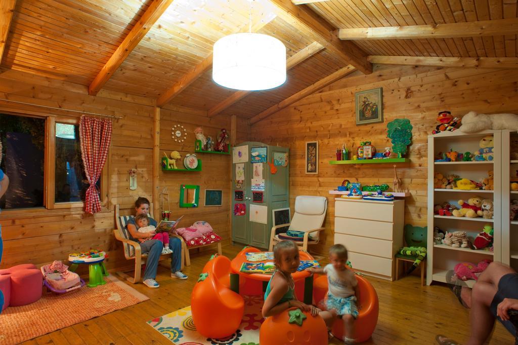 Hotel Rivijera Petrovac Kültér fotó