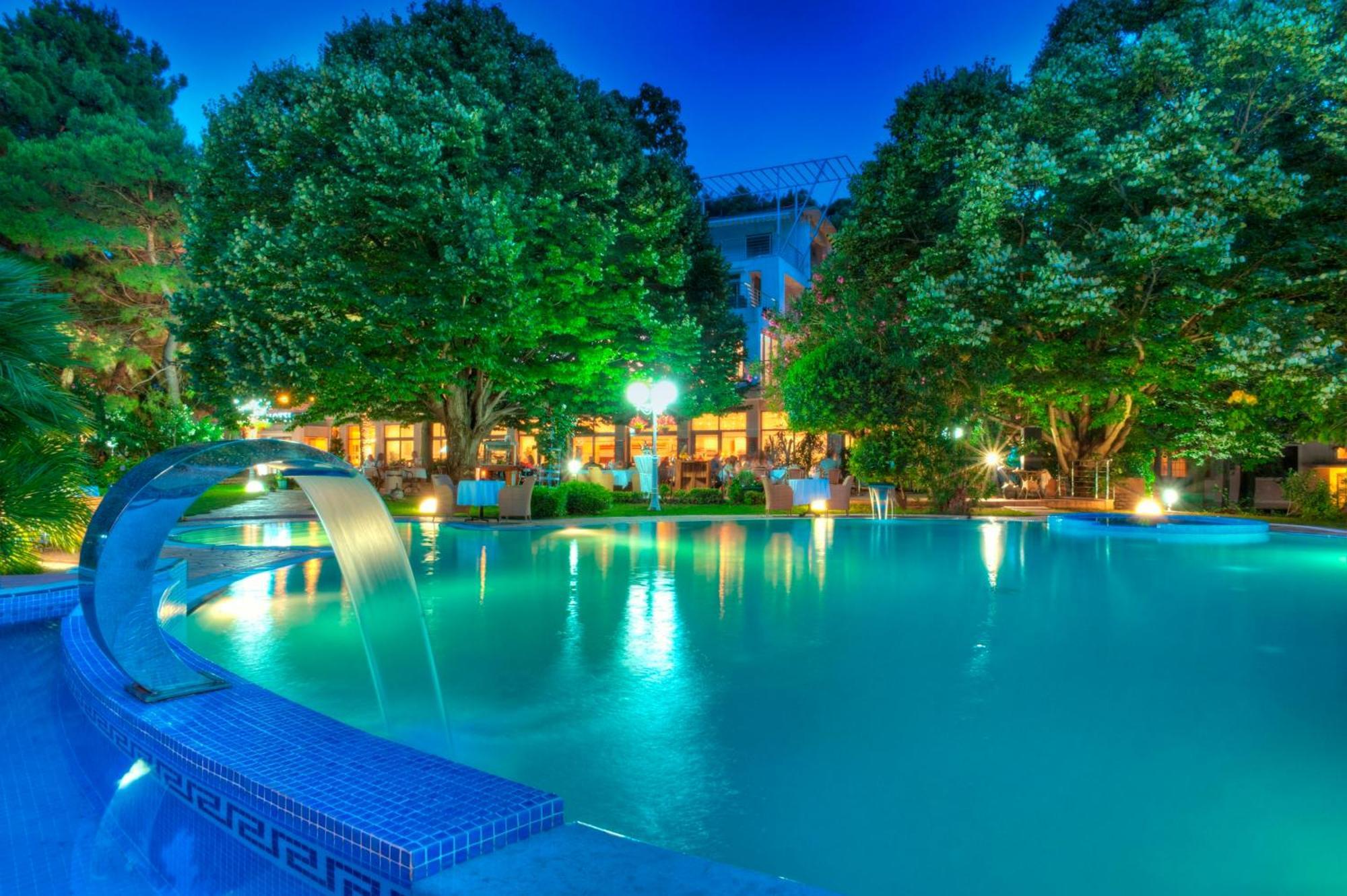 Hotel Rivijera Petrovac Kültér fotó