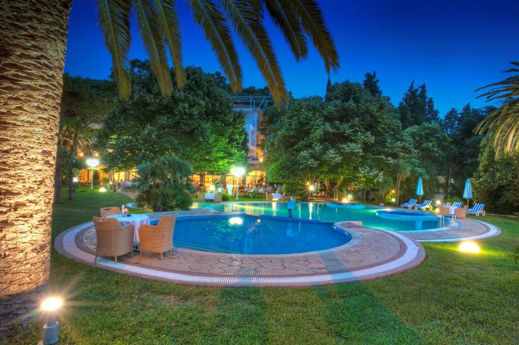 Hotel Rivijera Petrovac Kültér fotó