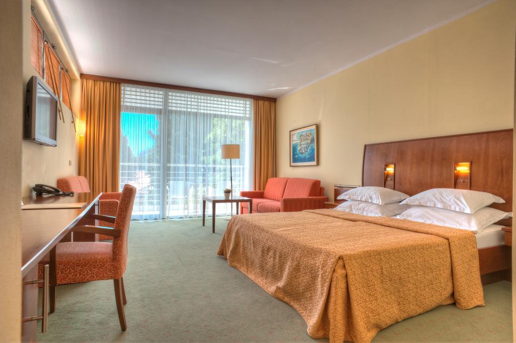 Hotel Rivijera Petrovac Kültér fotó
