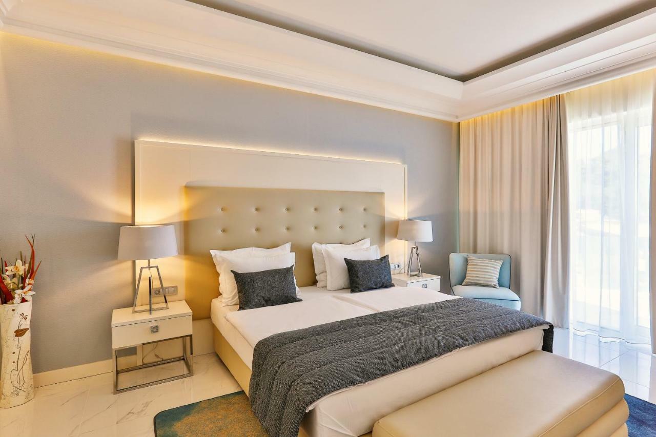Hotel Rivijera Petrovac Kültér fotó