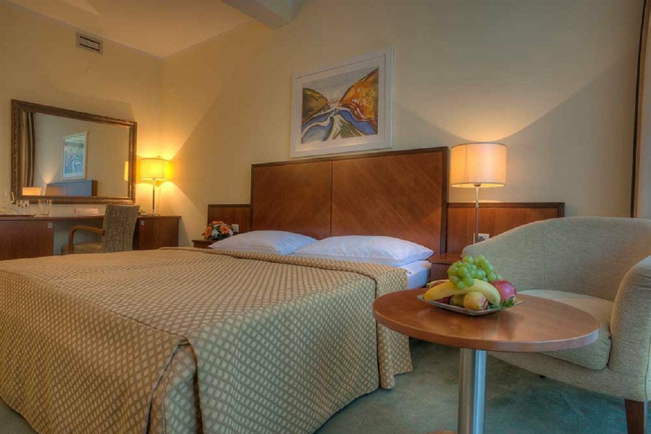 Hotel Rivijera Petrovac Kültér fotó